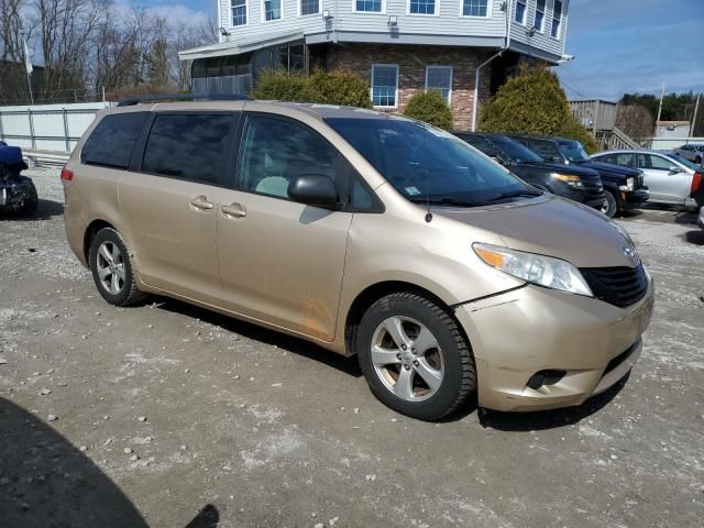 2011 Toyota Sienna LE