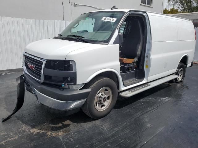 2022 GMC Savana G2500