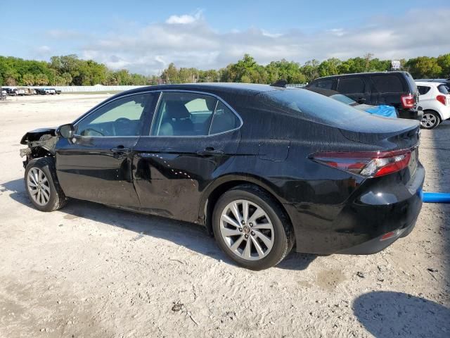 2022 Toyota Camry LE