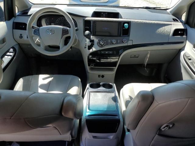 2012 Toyota Sienna LE