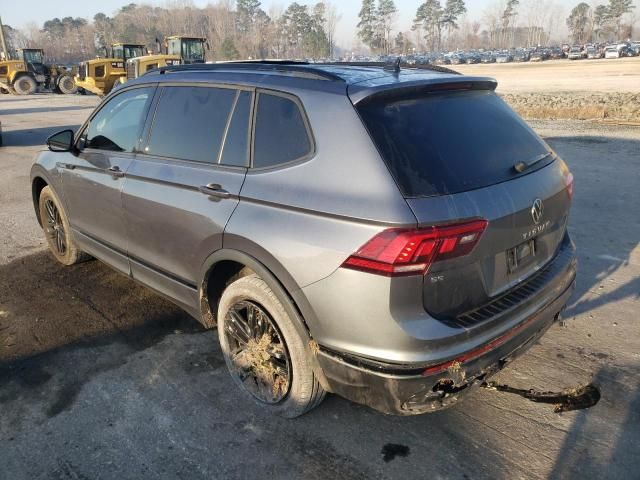 2022 Volkswagen Tiguan SE R-LINE Black