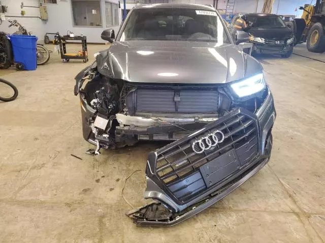 2020 Audi Q5 Titanium Prestige