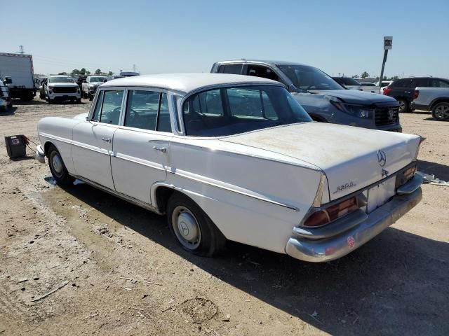 1967 Mercedes-Benz Benz