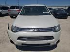 2014 Mitsubishi Outlander ES