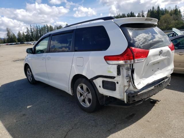 2014 Toyota Sienna LE