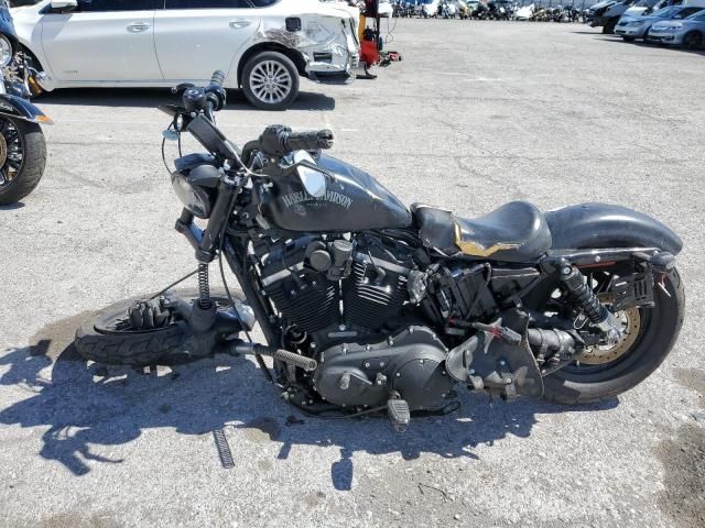 2015 Harley-Davidson XL883 Iron 883