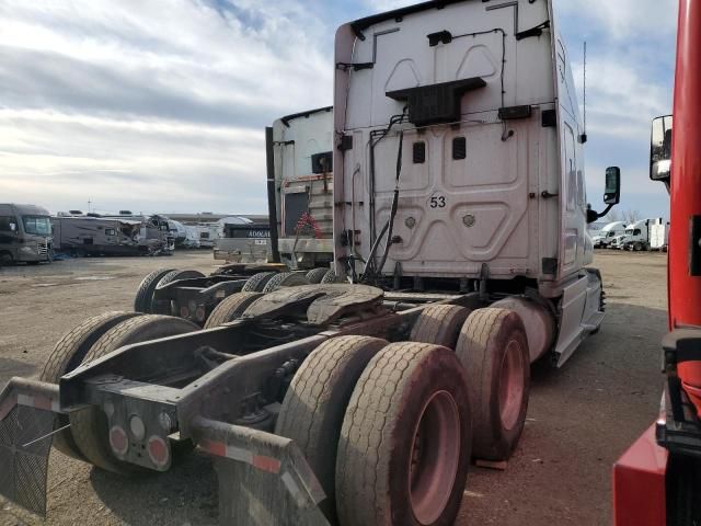 2012 Freightliner Cascadia 125