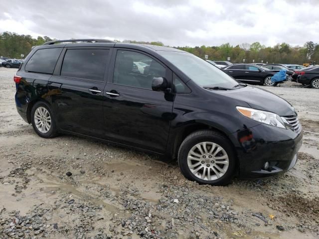 2015 Toyota Sienna XLE