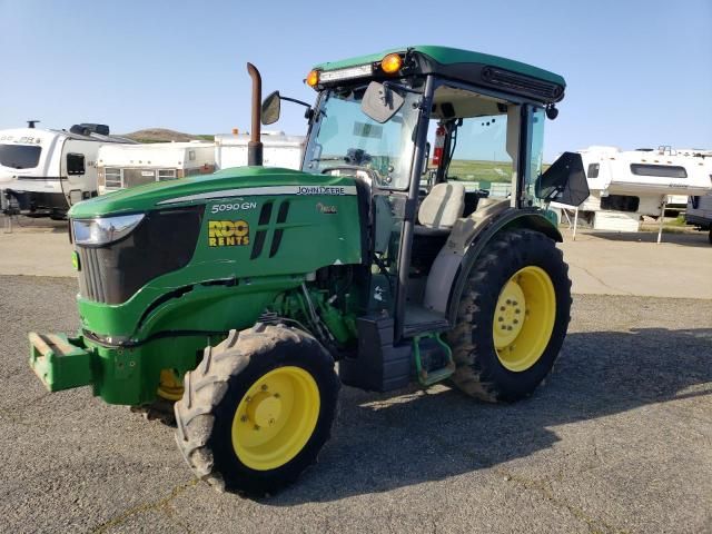 2017 John Deere 5090GN