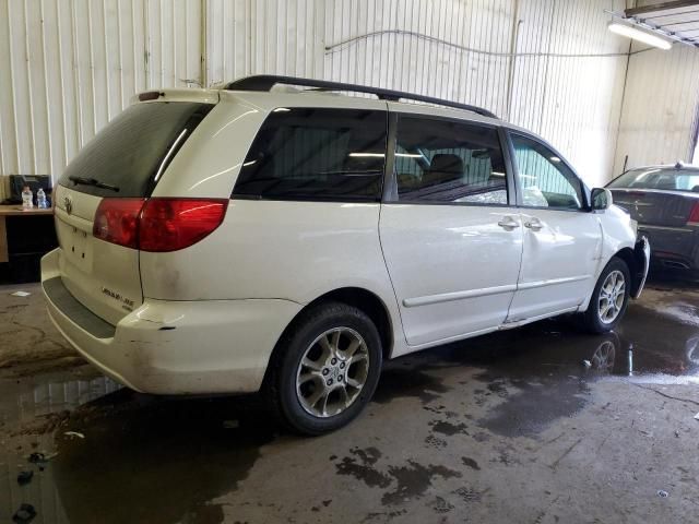 2006 Toyota Sienna XLE