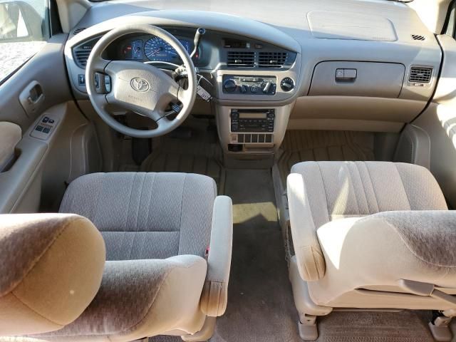 2002 Toyota Sienna CE