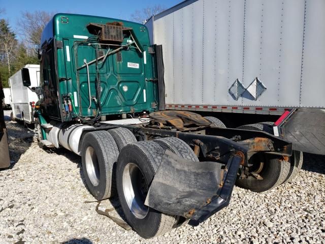 2014 Freightliner Cascadia 113