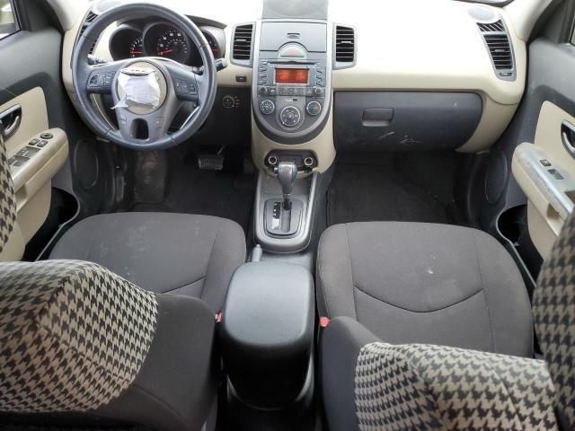 2010 KIA Soul +