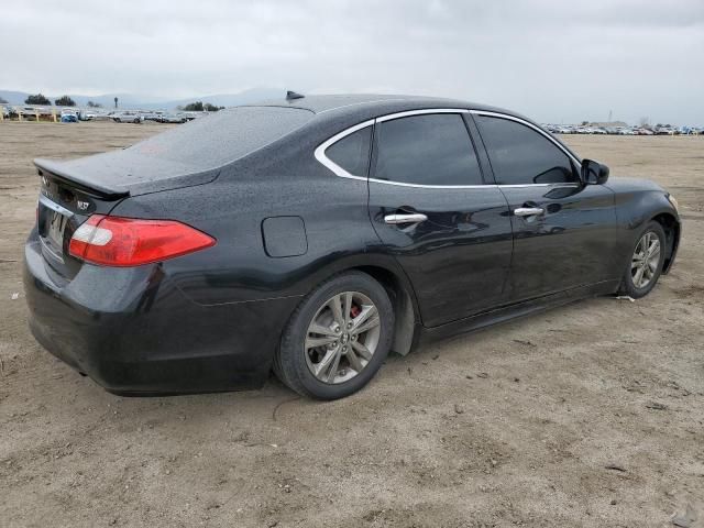 2012 Infiniti M37