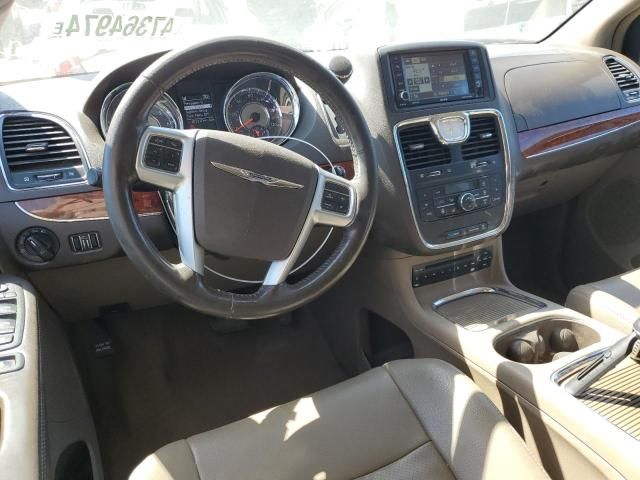 2012 Chrysler Town & Country Touring L