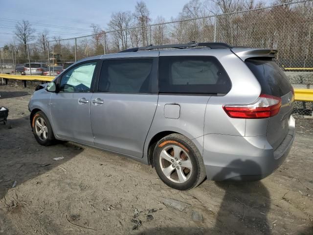 2015 Toyota Sienna LE