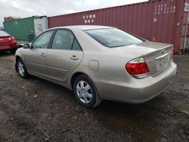 2005 Toyota Camry LE