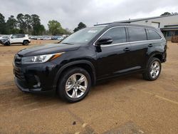 Salvage cars for sale from Copart Longview, TX: 2017 Toyota Highlander SE