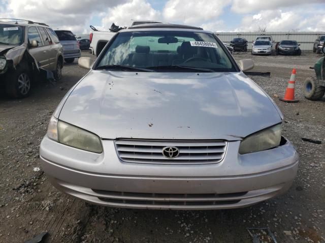 1999 Toyota Camry LE