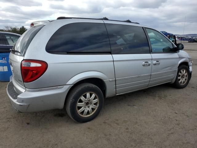 2005 Chrysler Town & Country Touring