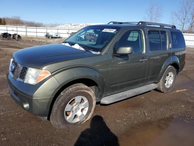 2005 Nissan Pathfinder LE