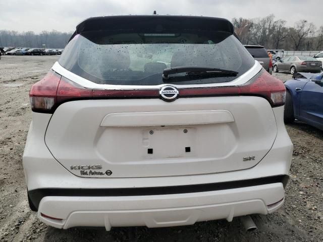 2021 Nissan Kicks SR