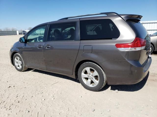 2011 Toyota Sienna LE