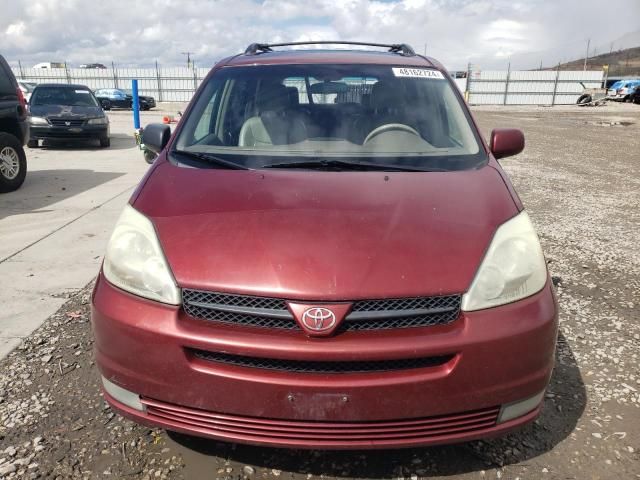 2004 Toyota Sienna XLE