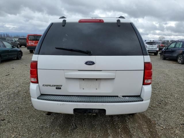 2004 Ford Explorer XLT