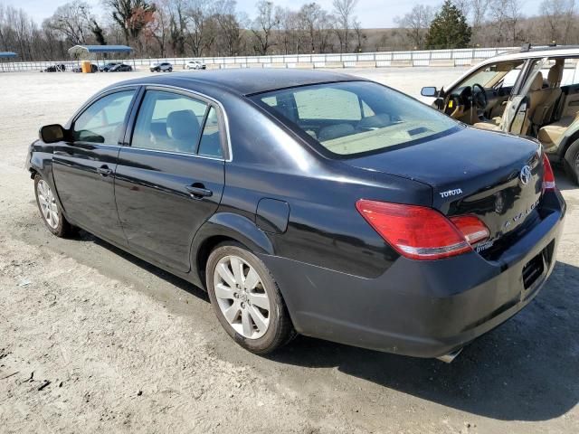 2005 Toyota Avalon XL