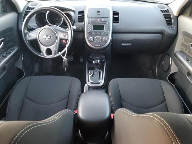 2013 KIA Soul +