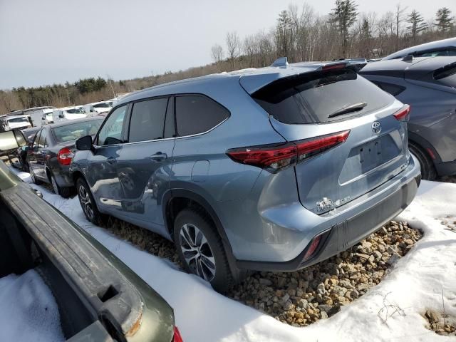 2022 Toyota Highlander XLE