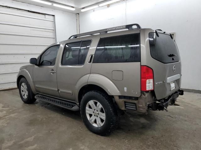 2005 Nissan Pathfinder LE