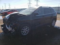 Salvage cars for sale from Copart Elgin, IL: 2018 Jeep Cherokee Latitude