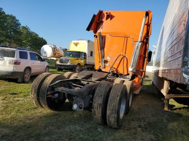 2011 Freightliner Conventional Columbia