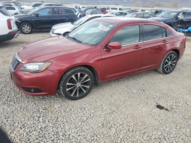 2013 Chrysler 200 Touring