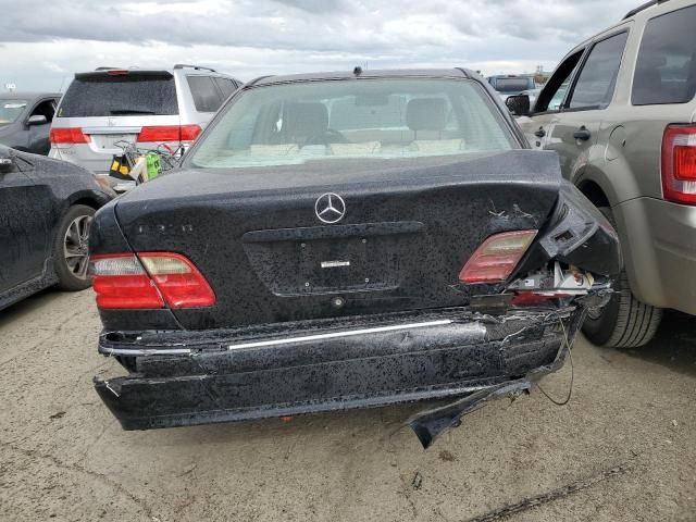 2001 Mercedes-Benz E 320