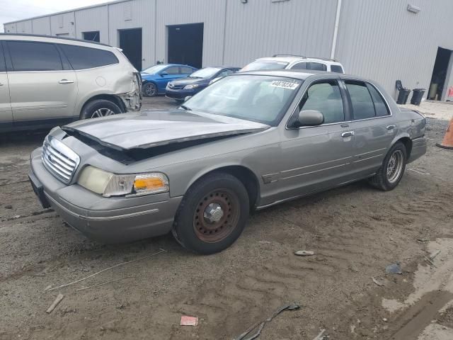 2001 Ford Crown Victoria