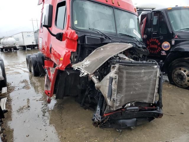 2016 Freightliner Cascadia 125