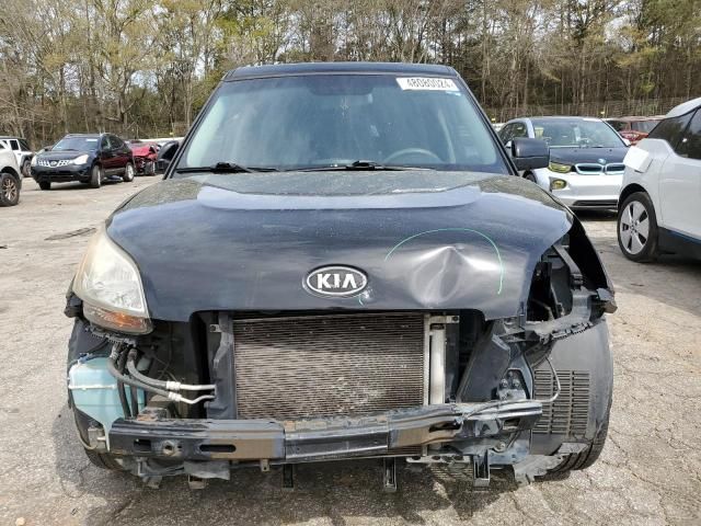 2010 KIA Soul +