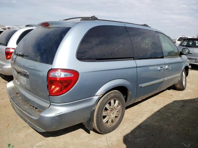 2005 Chrysler Town & Country Touring