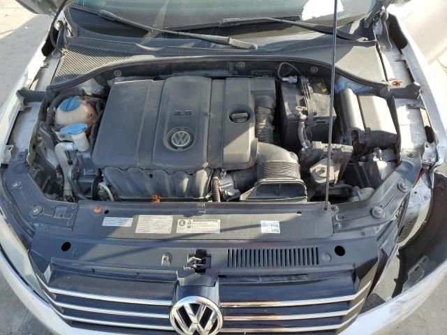 2012 Volkswagen Passat SE