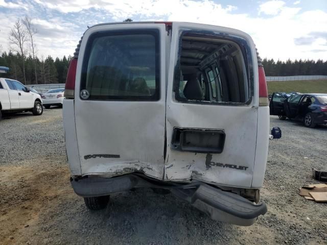 2000 Chevrolet Express G2500