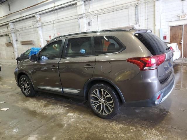 2016 Mitsubishi Outlander SE