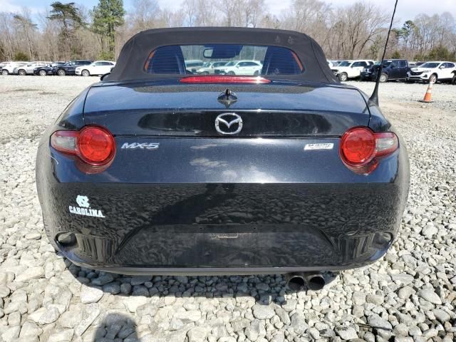 2016 Mazda MX-5 Miata Grand Touring