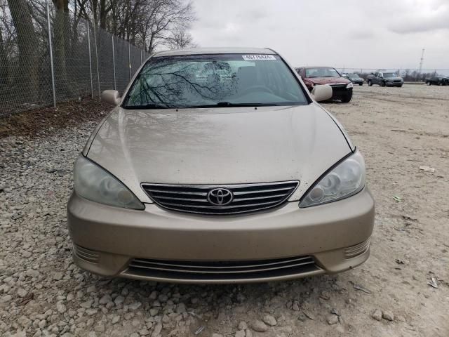 2005 Toyota Camry LE