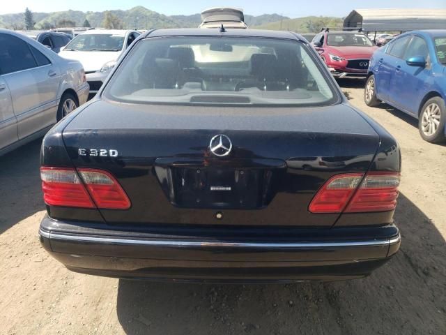 2000 Mercedes-Benz E 320