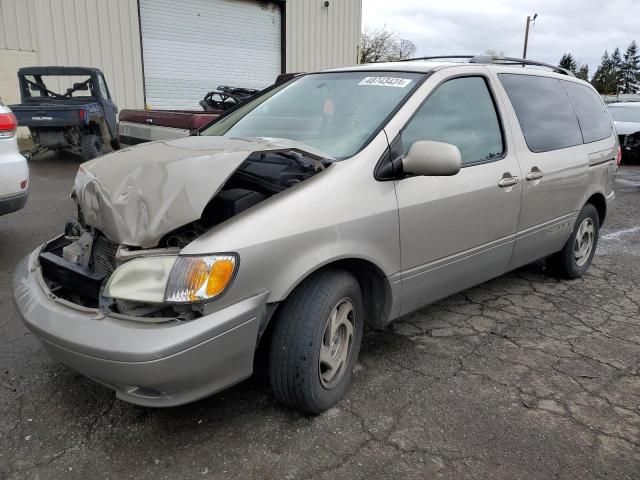 2003 Toyota Sienna LE