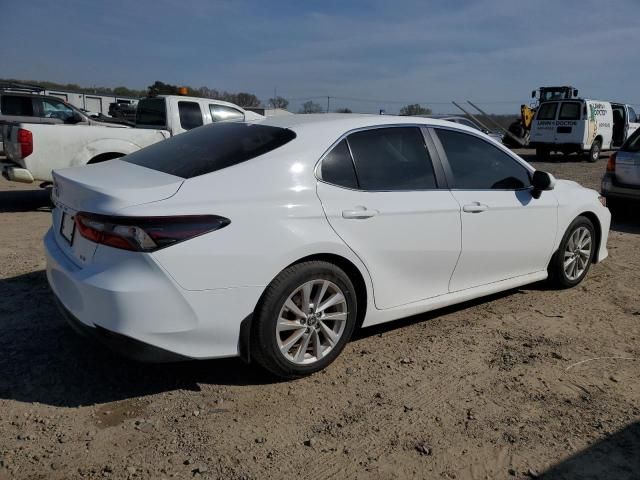 2022 Toyota Camry LE