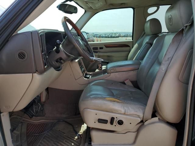 2004 Cadillac Escalade Luxury